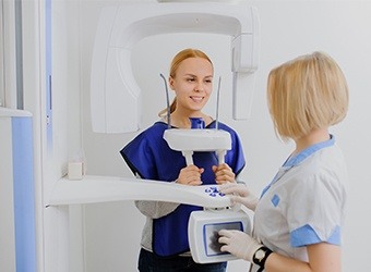 Patient receiving 3D CT scan